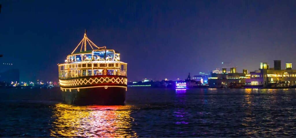 Dinner Cruises in Dubai at night