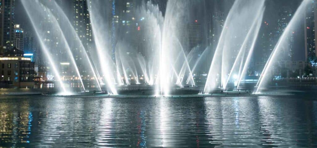 Dubai Fountain Show at night