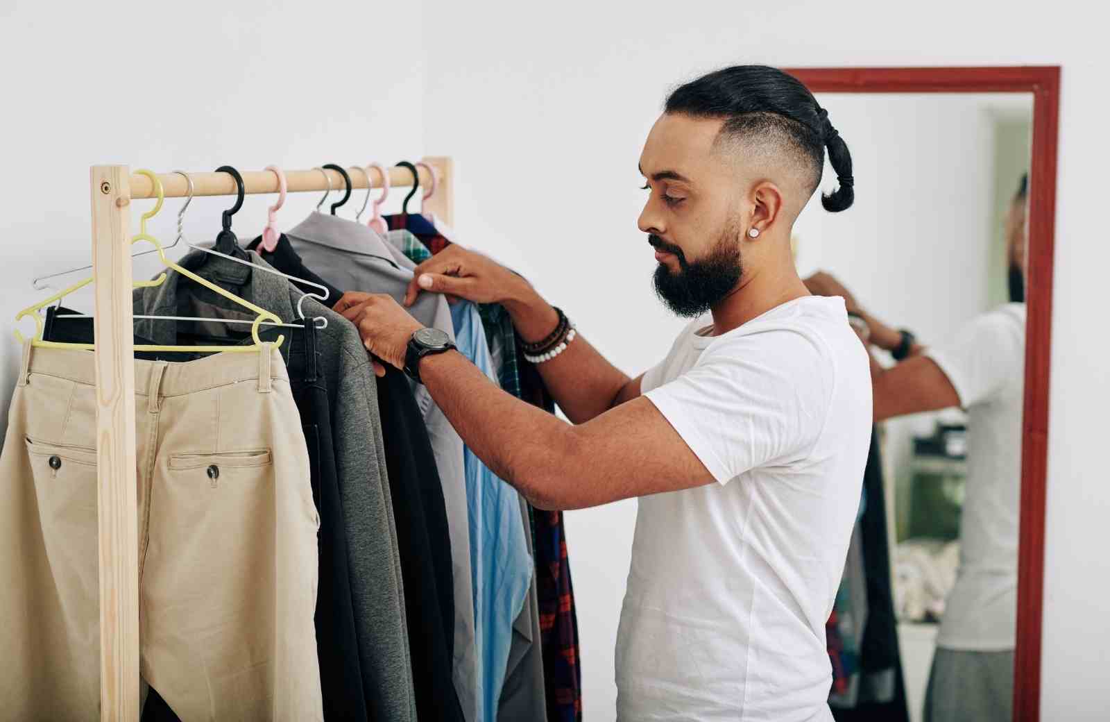 What to Wear for Team Building Activities: Complete Dress Code Guide Dubai